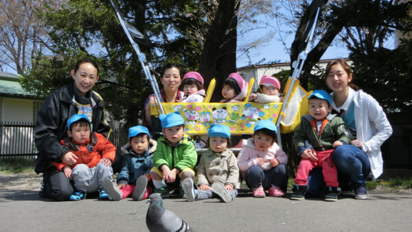 広瀬川へのお花見